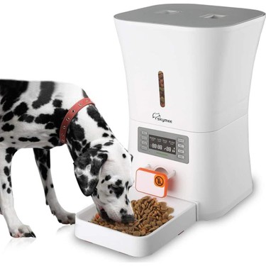 Pet specific clearance feeder