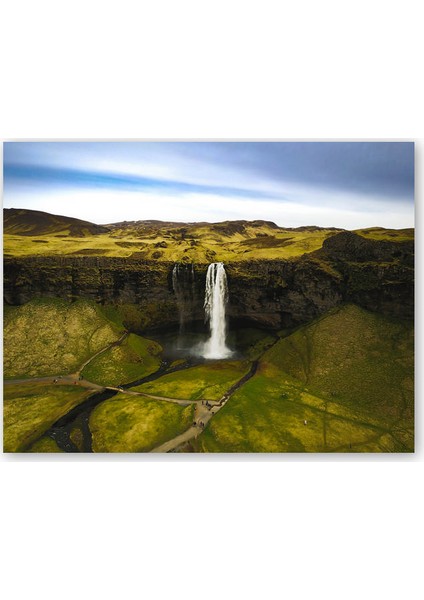 Ahşap Tablo Dev Şelale ve Yemyeşil Çevre