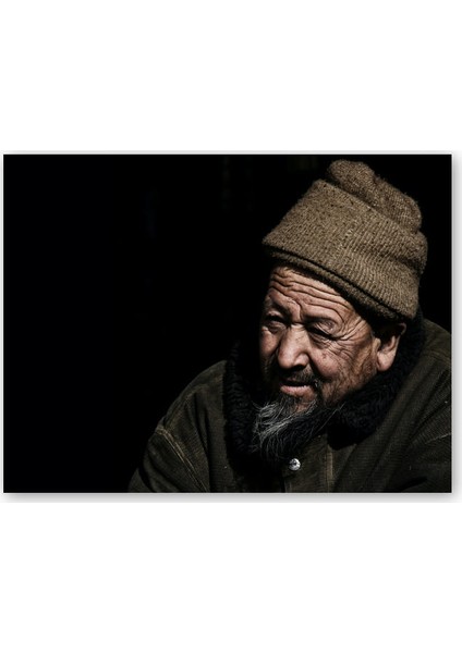 Ahşap Tablo İhtiyar Uygur Türkü