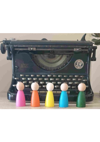 Kırt Kırt Ahşap Waldorf Montessori Doğal Ahşap İnsancık Renkli Mini Boyalı 5'li Set