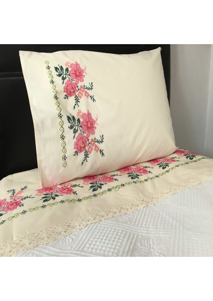 Kanaviçe Işlemeli Tek Kişilik Pike Takımı Pembe