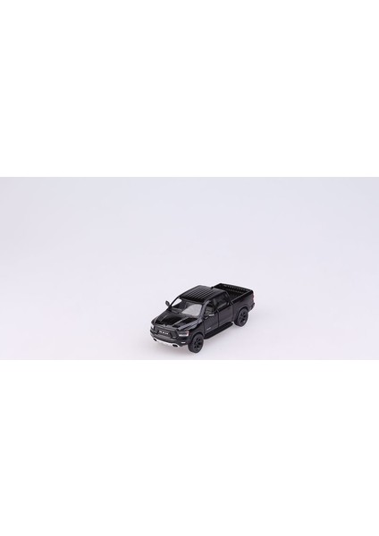 1:34 Ölçek 2019 Dodge Ram 1500 Diecast Model Araba