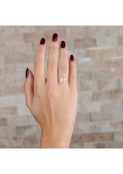 Zirkon Taşlı Kır Çiçeği Tasarım Rose Renk 925 Ayar Gümüş Bayan Yüzük modelleri