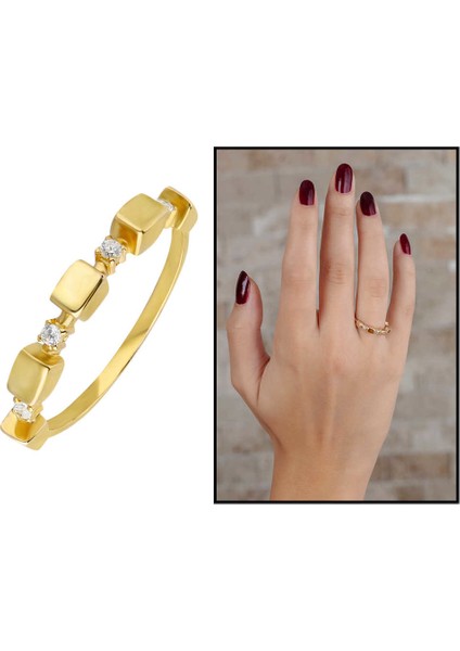 Zirkon Taşlı Sıralı Küp Tasarım Gold Renk 925 Ayar Gümüş Bayan Yüzük