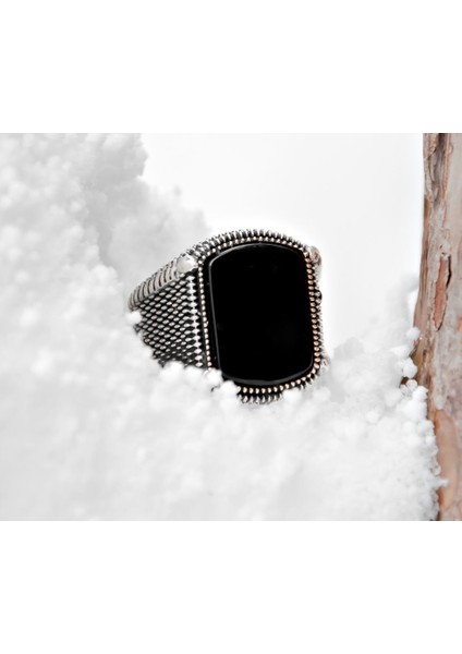 Nokta Işlemeli Siyah Oval Oniks Taşlı 925 Ayar Gümüş Erkek Yüzük fırsatları