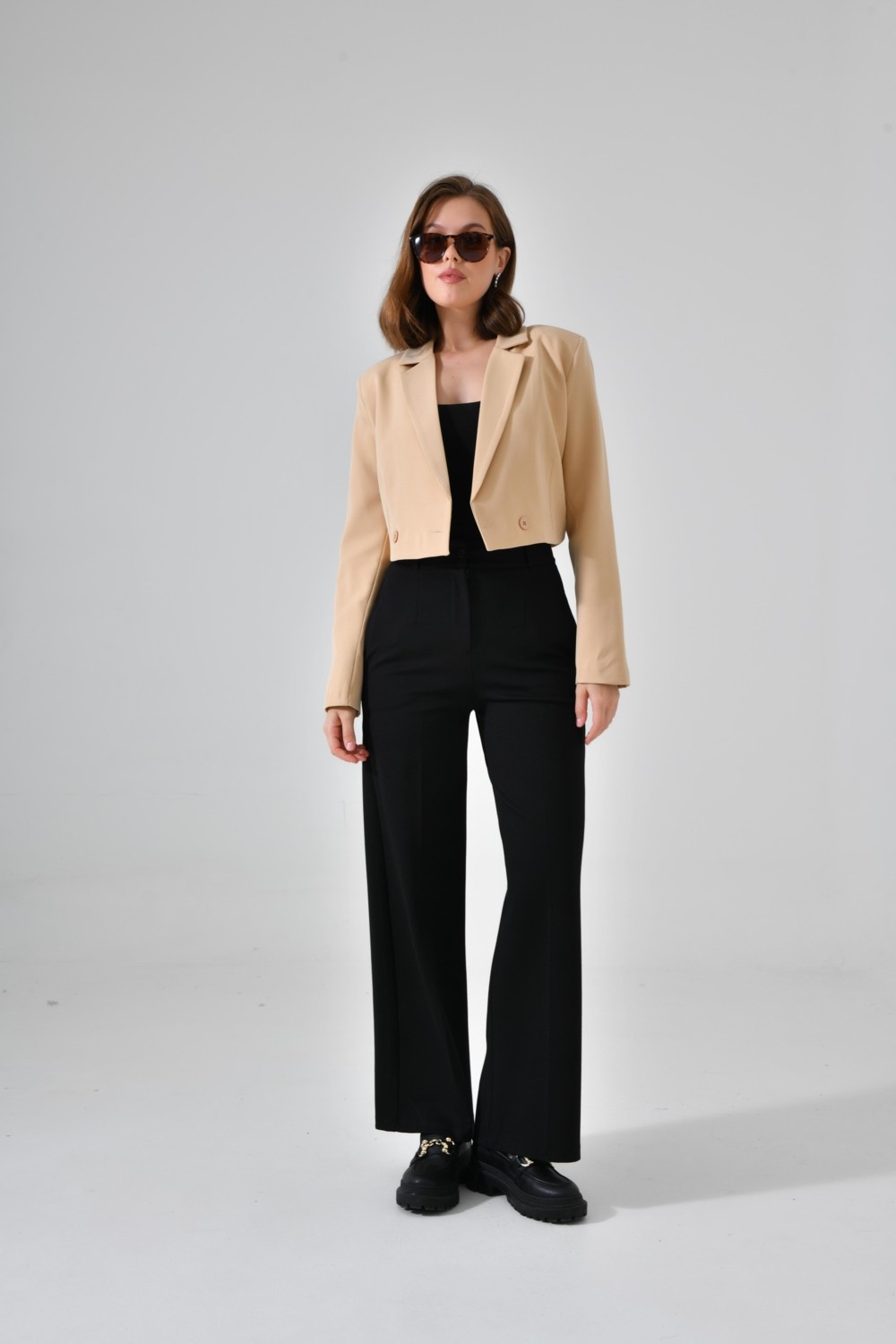 Saade Haki Kruvaze Crop Blazer Ceket Kadın %86 Polyester %14 Elastan Yumuşak Ve Rahat görsel 2