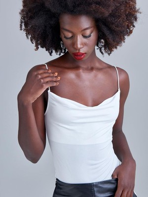 Rivus Ip Askılı Degaje Yaka Bodysuit - Ekru