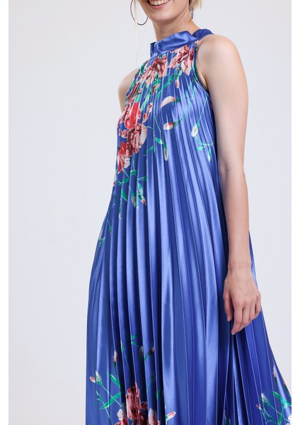 Boyundan Bağlamali Piliseli Dijital Baskili Kolsuz Saten Elbise | ELB34513 fırsatları