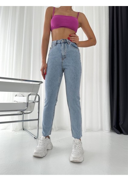 Kadın Düz Mom Kot Pantolon Açık Mavi fırsatları