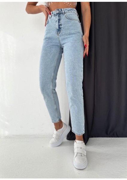 Kadın Düz Mom Kot Pantolon Açık Mavi modelleri
