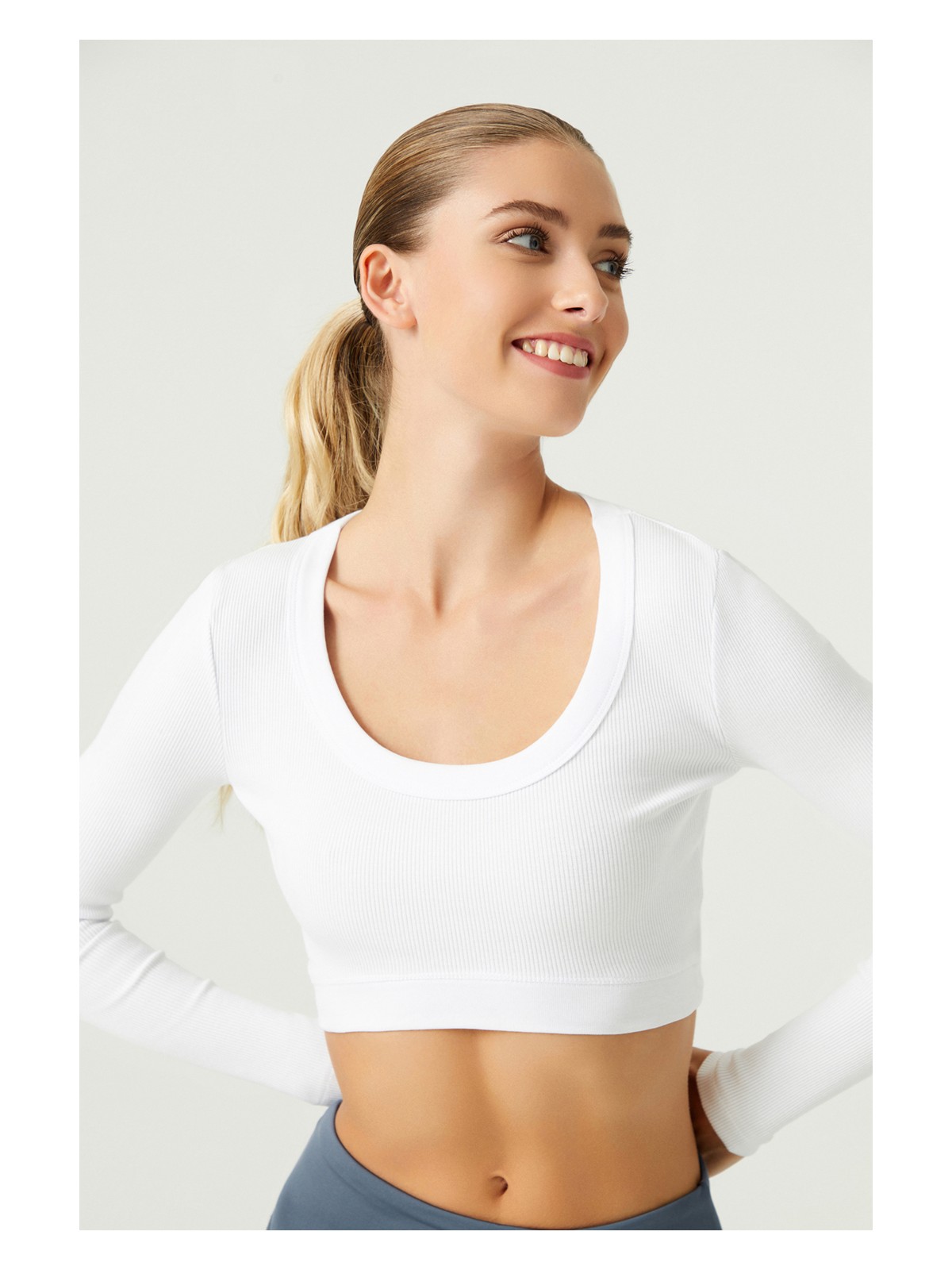 Los Ojos x Melodi Siyah Pamuklu Fitilli Crop Spor Bluz Long Sleeve - Görsel 4