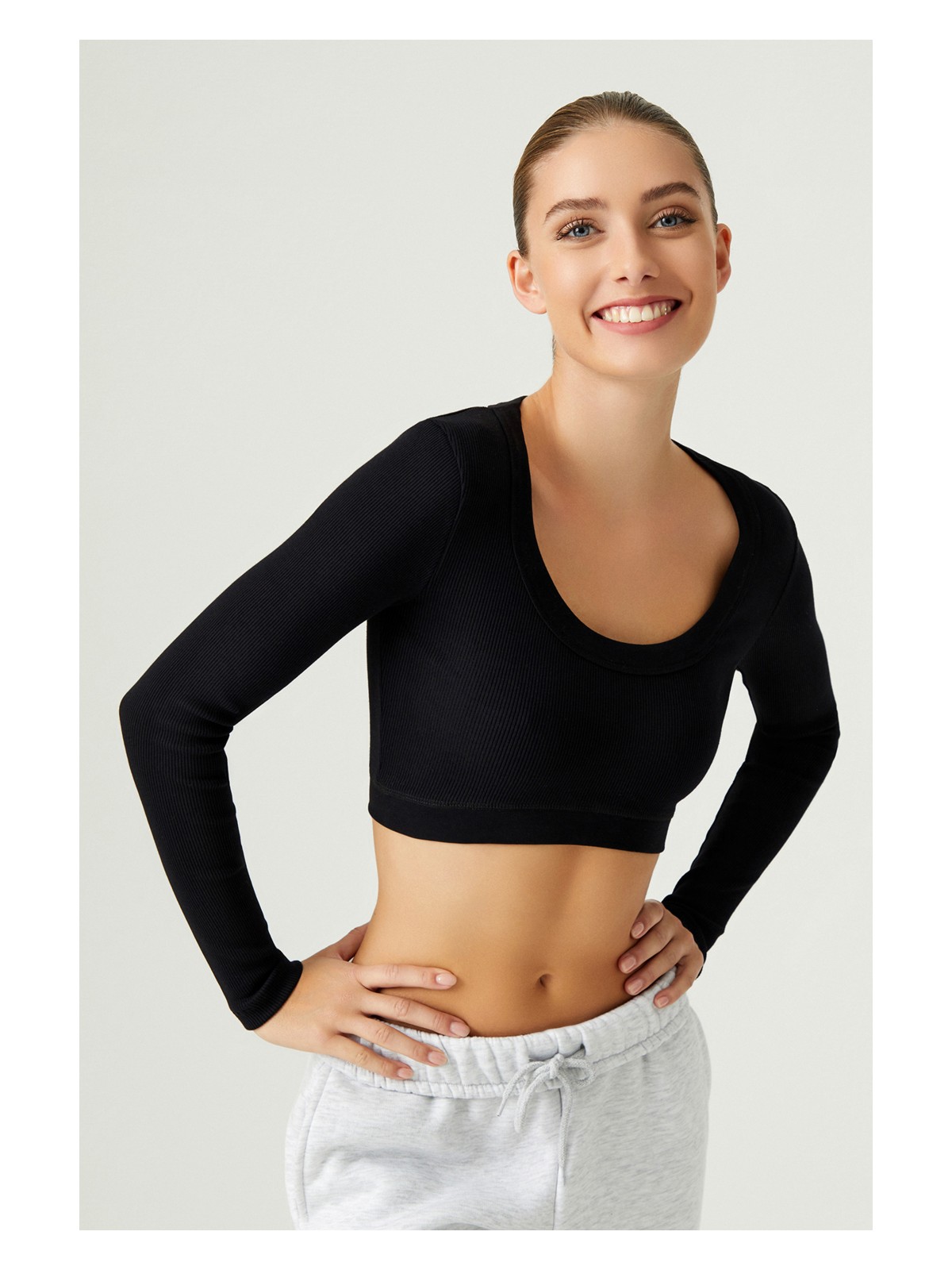 Los Ojos x Melodi Siyah Pamuklu Fitilli Crop Spor Bluz Long Sleeve