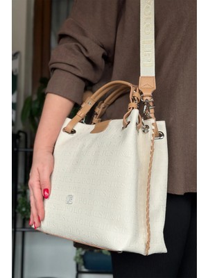 Just Polo 4 Bölmeli Büyük Boy Örgülü Model Ayarlanabilir Askılı Kadin Omuz Cantasi 4031 Krem-Kombin