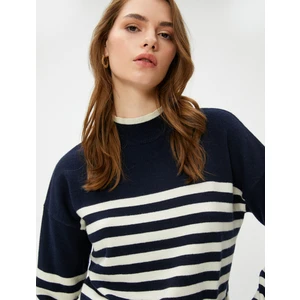 Oversize Triko Kazak Yarım Balıkçı Yaka