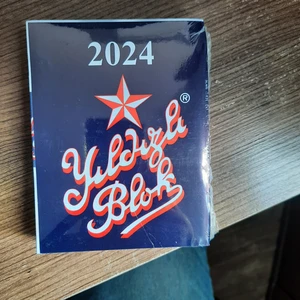 Yıldızlı Blok Masa Takvimi 2024