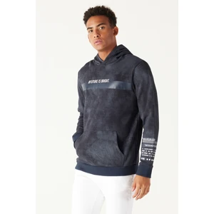 Altınyıldız Classics Erkek Lacivert Standart Fit 3 Iplik Kapüşonlu Batik Görünümlü Ayarlanabilir Ipli Baskılı Sweatshirt
