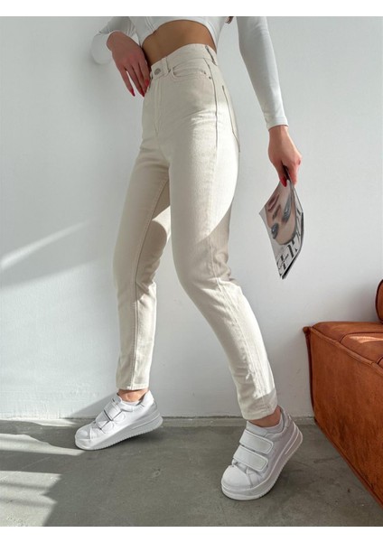 Kadın Düz Mom Kot Pantolon Bej modelleri
