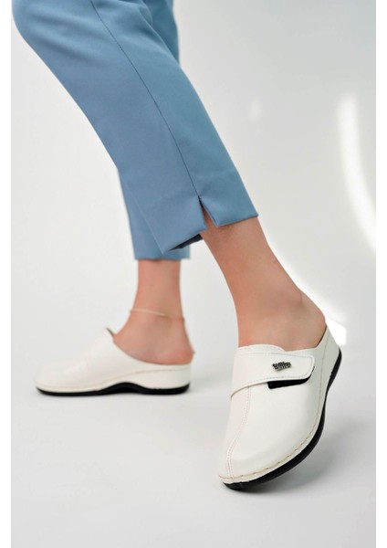 Ortopedik Ped Burnu Kapalı Cırtlı Beyaz Terlik fiyatları