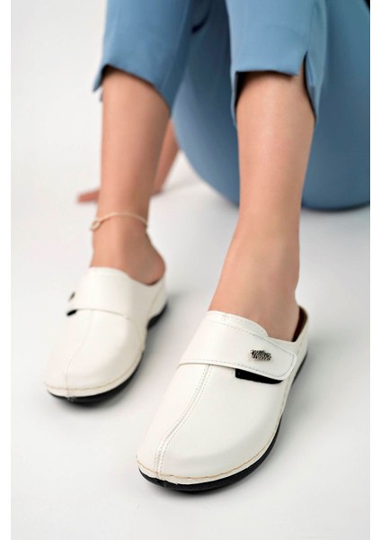 Ortopedik Ped Burnu Kapalı Cırtlı Beyaz Terlik modelleri