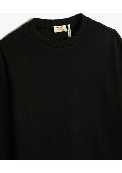 Basic Sweatshirt lu Bisiklet Yaka Etiket Detaylı
