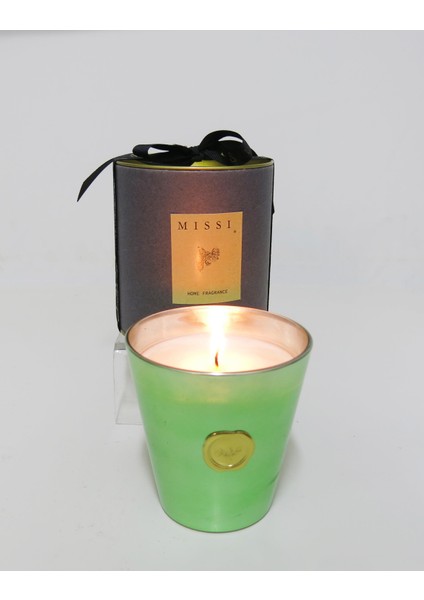 Özel Kutulu Parlak Açık Yeşil Cam Apple&cinnamon Kokulu Vegan Mum