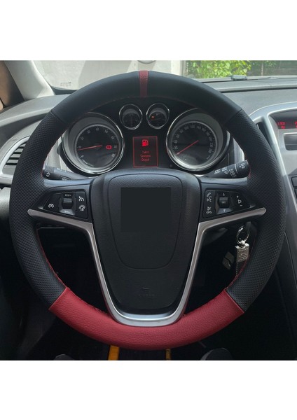 Opel Corsa D Alt Koyu Kırmızı Nokta Damar Yüzüklü Desen Dikmeli Deri Direksiyon Kılıfı
