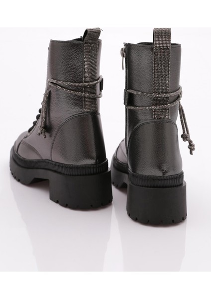 906523 Kadin Bot modelleri