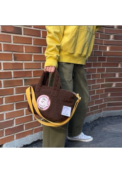 Snoopy Çanta Peluş Karikatür Kuzu Yün Büyük Kapasiteli Sevimli Çanta Omuz Crossbody Çanta Kadınlar Için (Yurt Dışından)