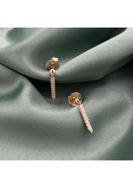Vidalı Sallantılı Zirkon Çubuk Rose Gold Kaplama Kadın Gümüş Küpe