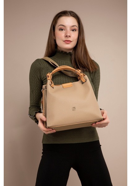 4 Bölmeli Büyük Boy Örgülü Model Ayarlanabilir Askılı Kadin Omuz Cantasi 4031 Kum Vizon fiyatları