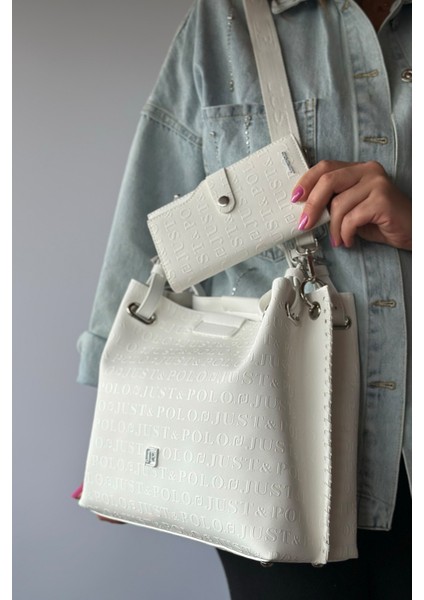 4 Bölmeli Büyük Boy Örgülü Model Ayarlanabilir Askılı Kadin Omuz Cantasi 4031 Düz Beyaz Kombin