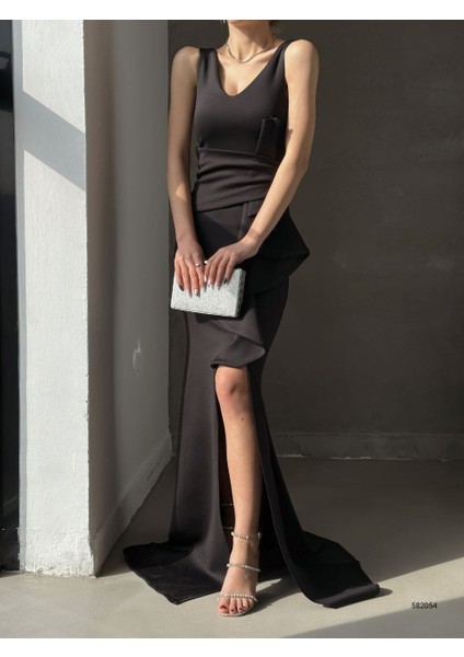 Eteği Volanlı V Yaka Yırtmaçlı Elbise fiyatları