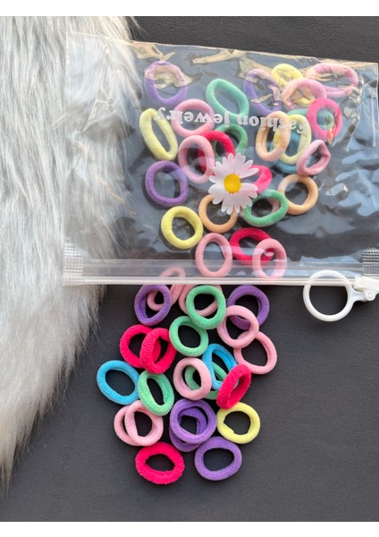 Çantalı Minik Havlu Lastik Toka