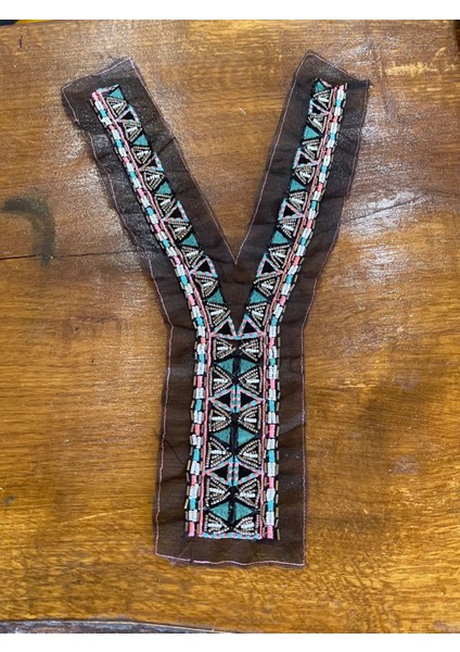 41X19 cm Boncuk ve Nakış Işlemeli Yaka Elbise Bluz Yaka Aplike Dikiş