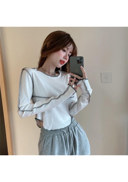 Y2K Streetwear Ters Dikiş Detaylı Uzun Kollu Beyaz Crop fiyatları