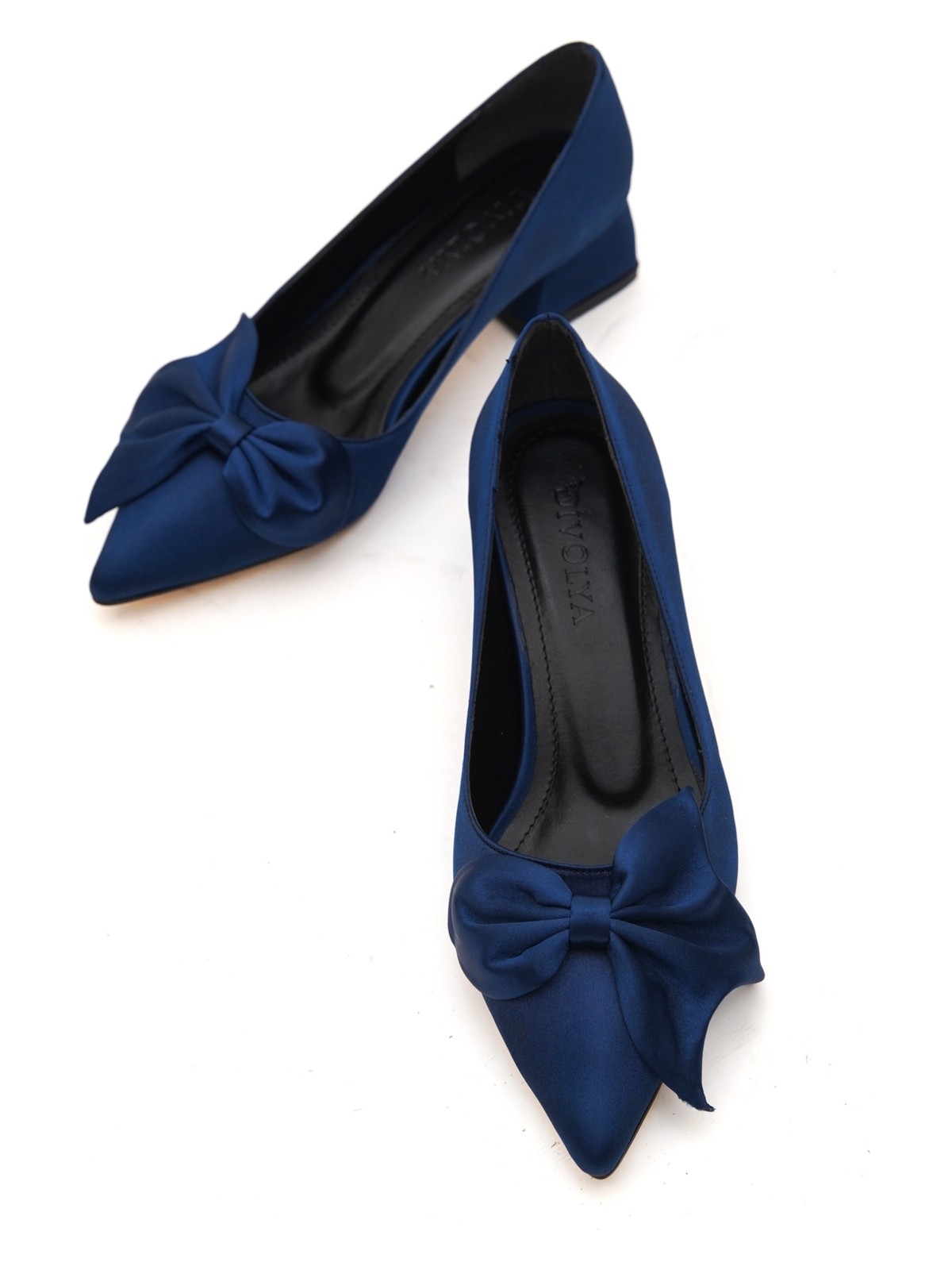 Divolya Camila Siyah Fiyonklu (4cm) Sivri Burun Topuklu Ayakkabı - Görsel 9