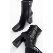 Niloshka Shoes Tılla Siyah Rugan Topuklu Kadın Bot