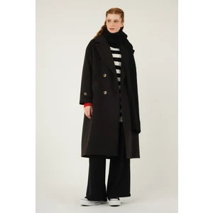 Kolu Apolet Detaylı Kaban Siyah