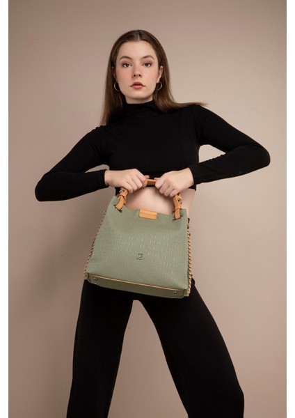 4 Bölmeli Büyük Boy Örgülü Model Ayarlanabilir Askılı Kadin Omuz Cantasi 4031 Yesil