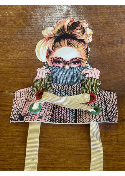 24X18 cm Şeritli Kız Görselli Aplike Arma Yama Dikiş Hobi Aksesuarı