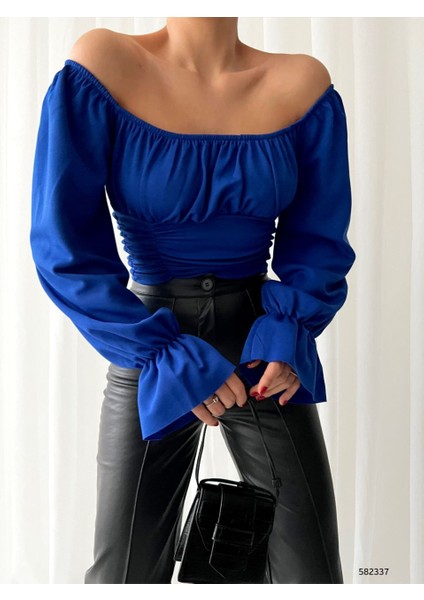 Kadın Kayık Yaka Beli Büzgü Detaylı Şık Crop Bluz fırsatları