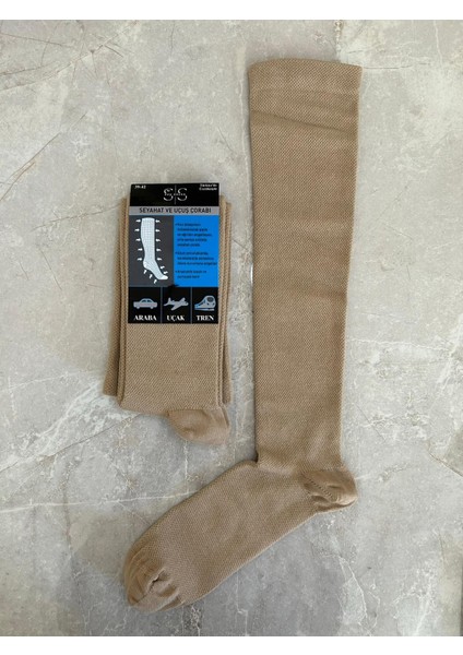 Seyahat ve Uçuş Diz Altı Çorap