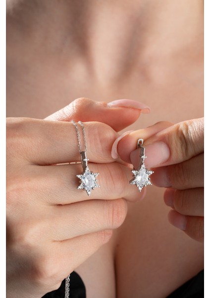 925 Ayar Gümüş Beyaz Oval Taşlı Küpe ve Kolye Set