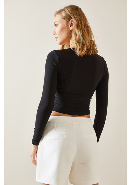 Siyah Gögüs Drapeli Kare Yaka Bluz 4KXK2-47697-02 indirimleri