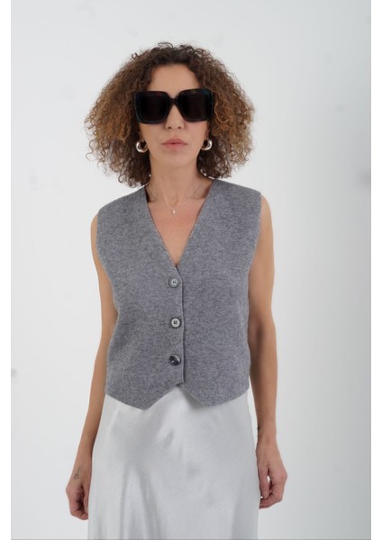 Gri Triko Yelek modelleri