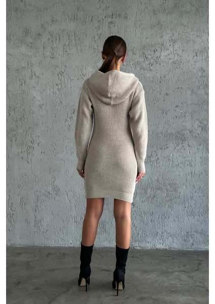 Kapüşonlu Uzun Kollu Vizon Renk Triko Elbise indirimleri