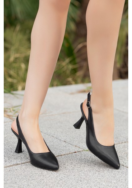 D175 Garantili Kadın Klasik Topuklu Ayakkabı
