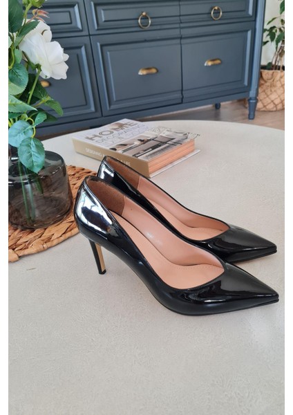 036 468 Topukla Kadın Sivri Burun 8 cm Topuklu Klasik Stiletto