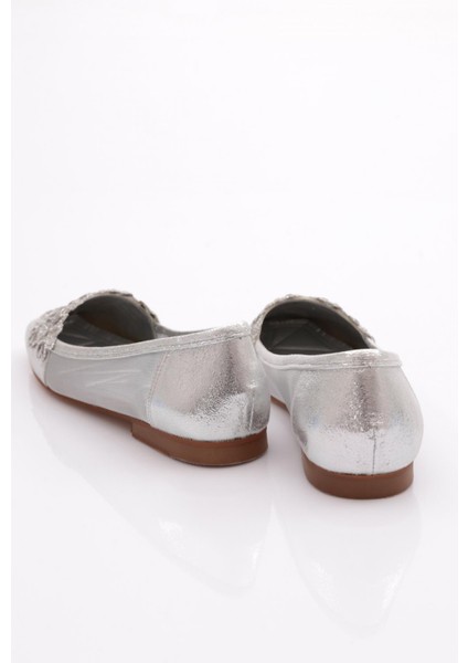 K196 Kadin Önü Işlemeli Babet modelleri