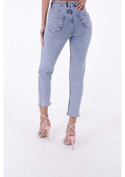 Damla Taşlı ve Paçaları Dikişsiz Bitişli Yüksek Belli Kadın Kot Pantolon Kar Açık Mavi Denim Jean